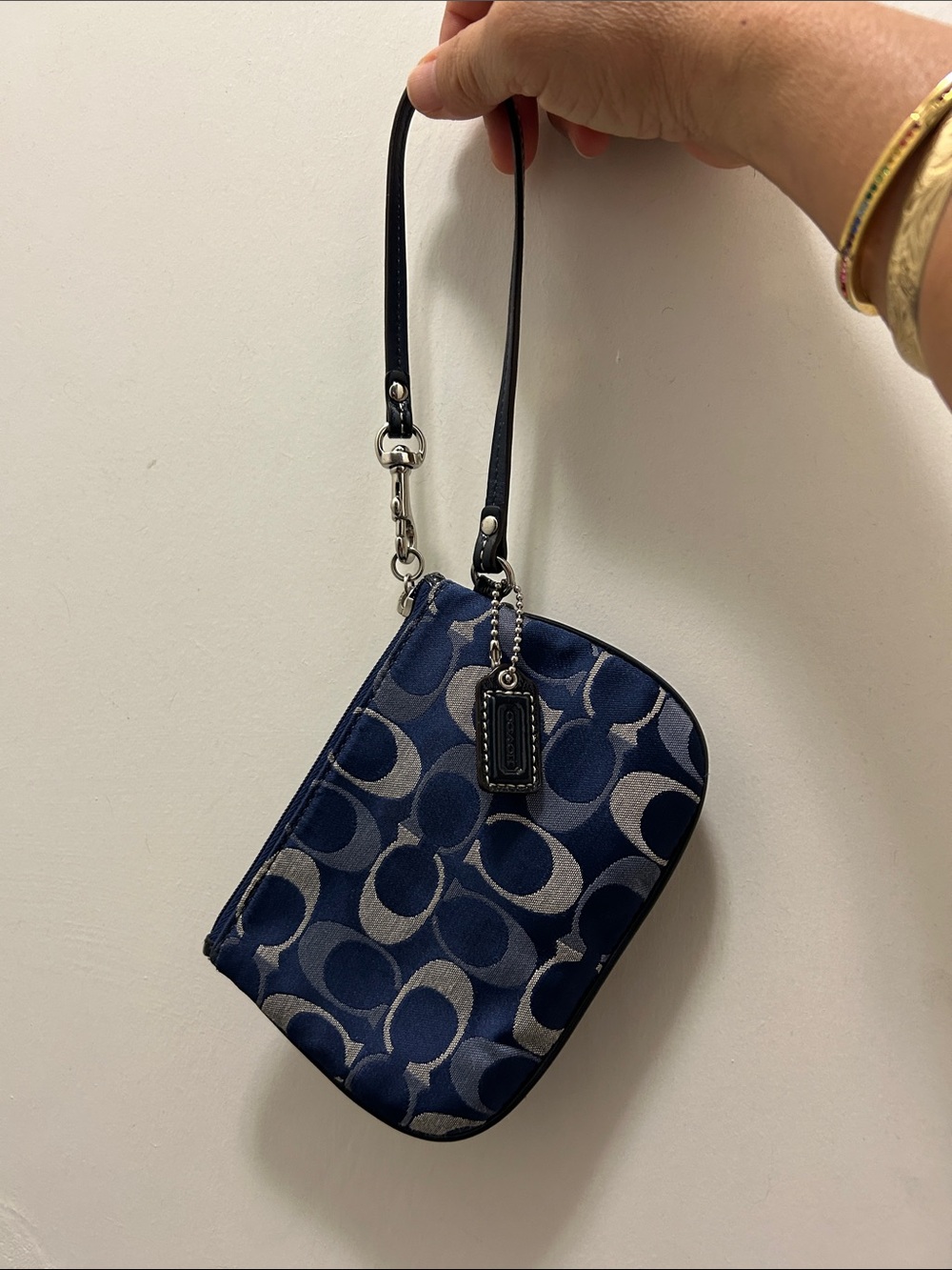 EUC / LIKE NEW Coach Signature Wristlet - blue with Black leather - clean - Picture 3 of 10